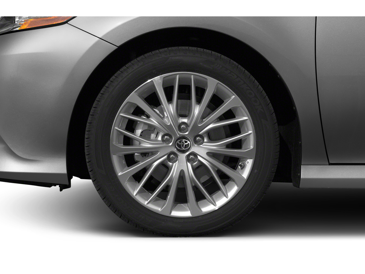 2019 Toyota Camry Hybrid SE