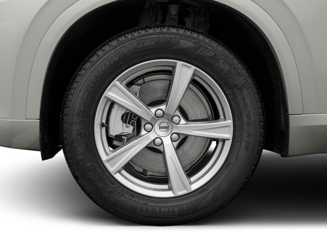 2016 Volvo XC90 T5 Momentum