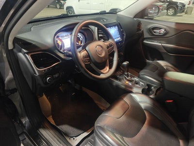 2022 Jeep Cherokee Latitude Lux