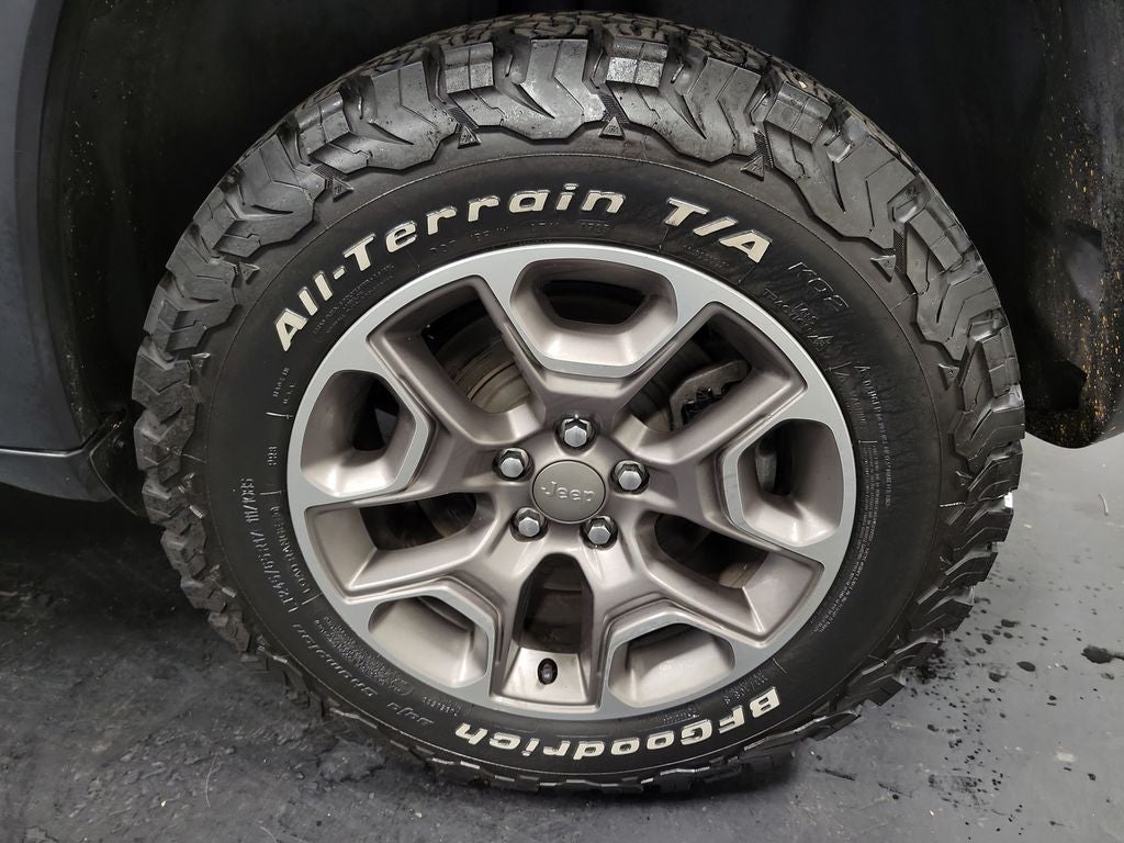 2020 Jeep Cherokee Trailhawk