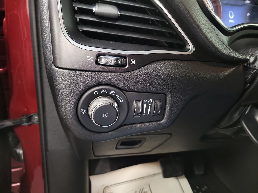 2020 Jeep Cherokee Trailhawk