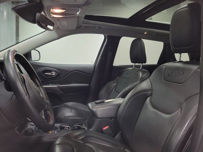 2019 Jeep Cherokee Overland