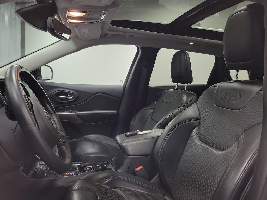 2019 Jeep Cherokee Overland