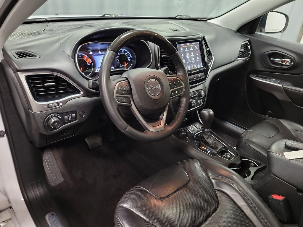 2019 Jeep Cherokee Overland