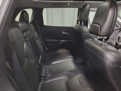 2019 Jeep Cherokee Overland