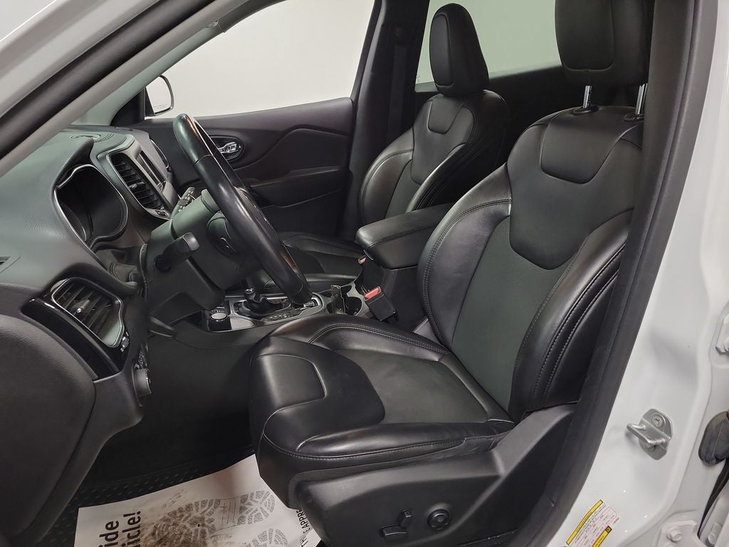 2020 Jeep Cherokee Altitude