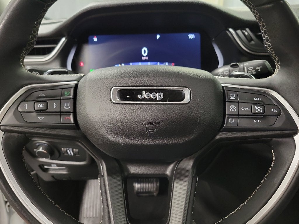 2023 Jeep Grand Cherokee L Laredo