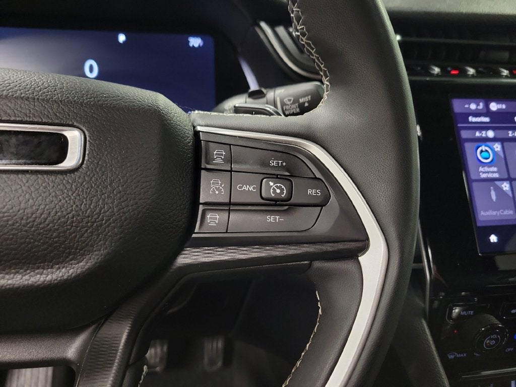 2023 Jeep Grand Cherokee L Laredo
