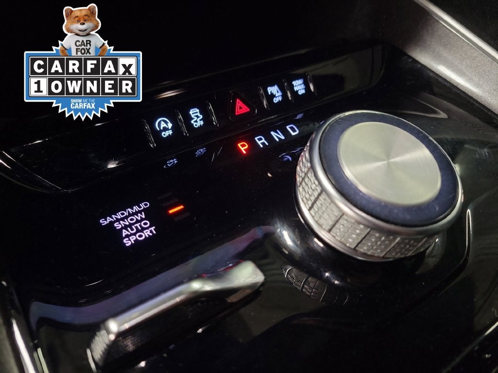 2023 Jeep Wagoneer L Base