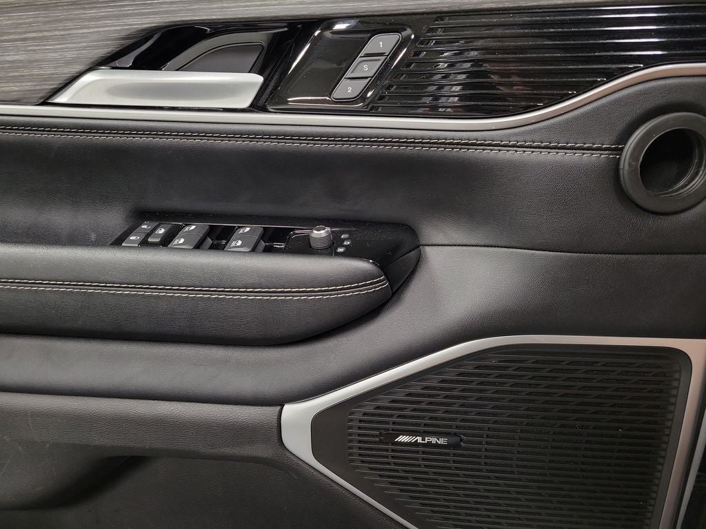 2024 Jeep Wagoneer L Series II