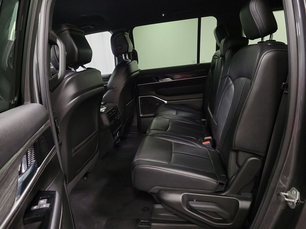 2022 Jeep Wagoneer Series II