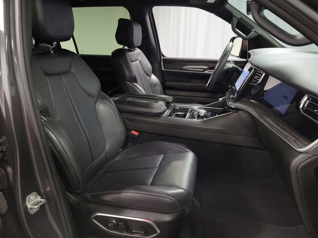 2022 Jeep Wagoneer Series II