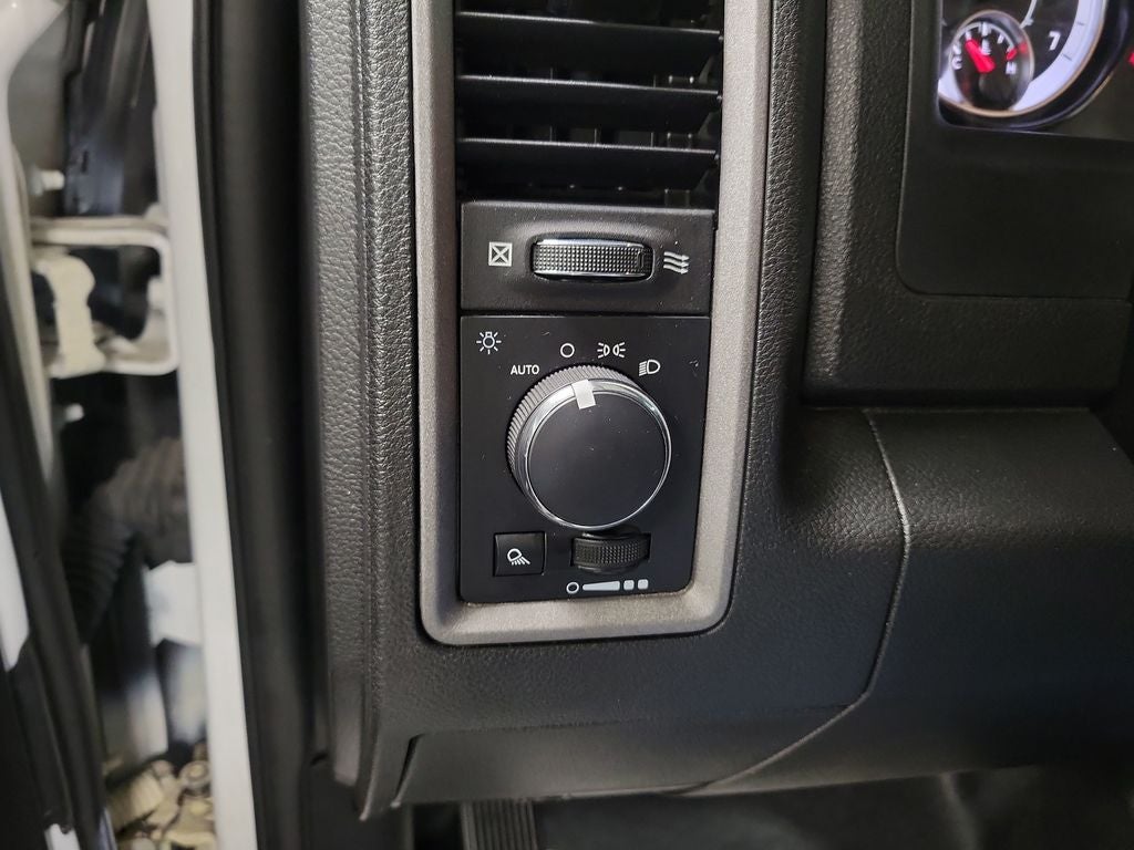 2021 RAM 1500 Classic Tradesman