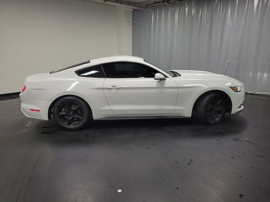 2017 Ford Mustang V6