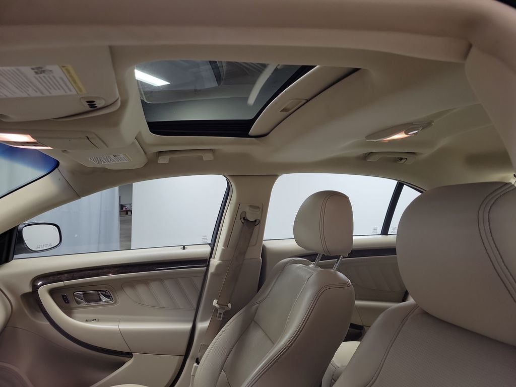 2017 Ford Taurus Limited