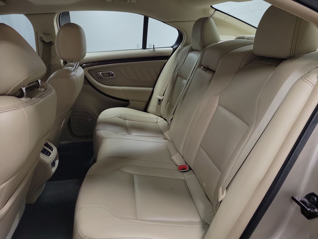 2017 Ford Taurus Limited