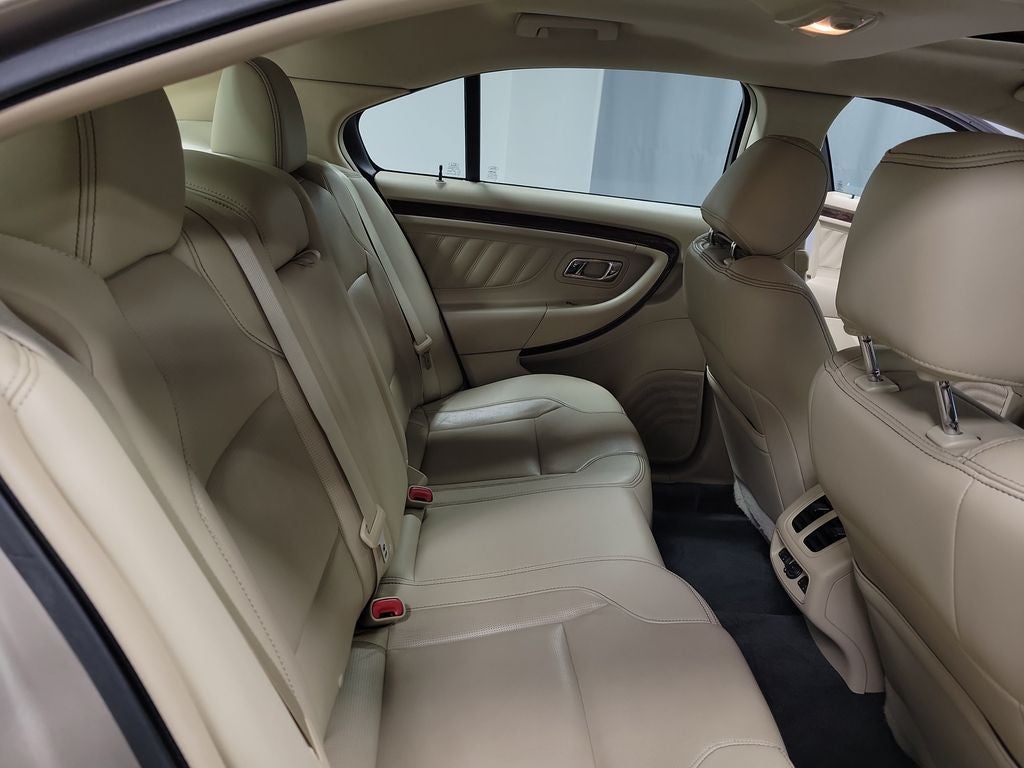 2017 Ford Taurus Limited