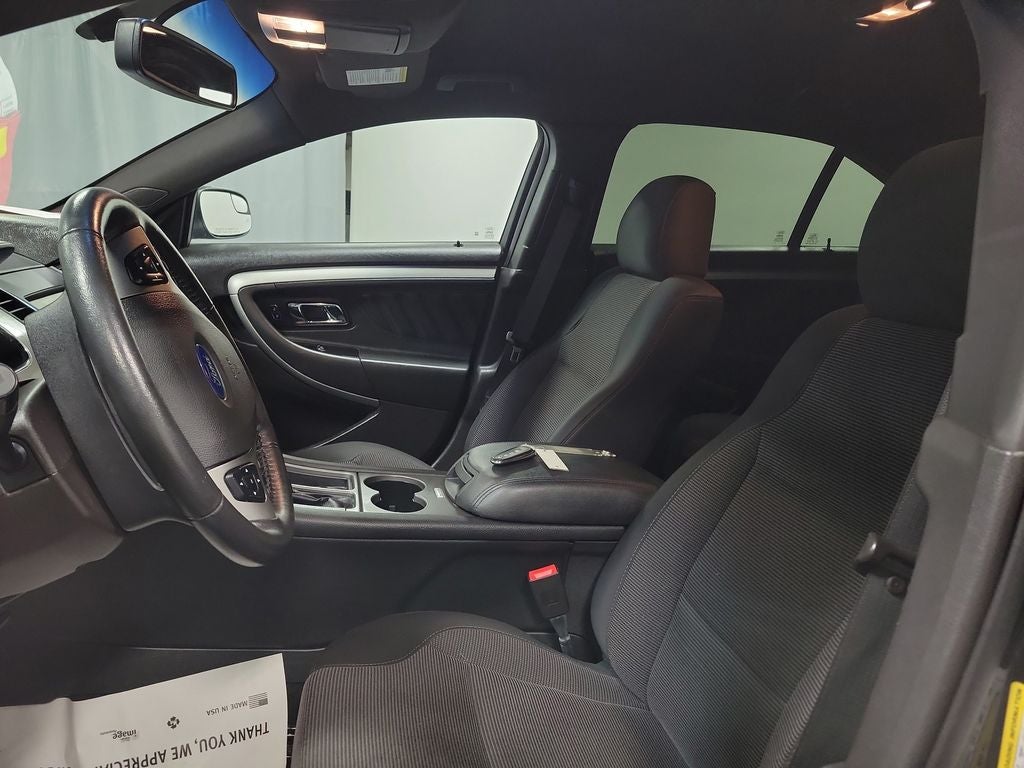 2018 Ford Taurus SEL