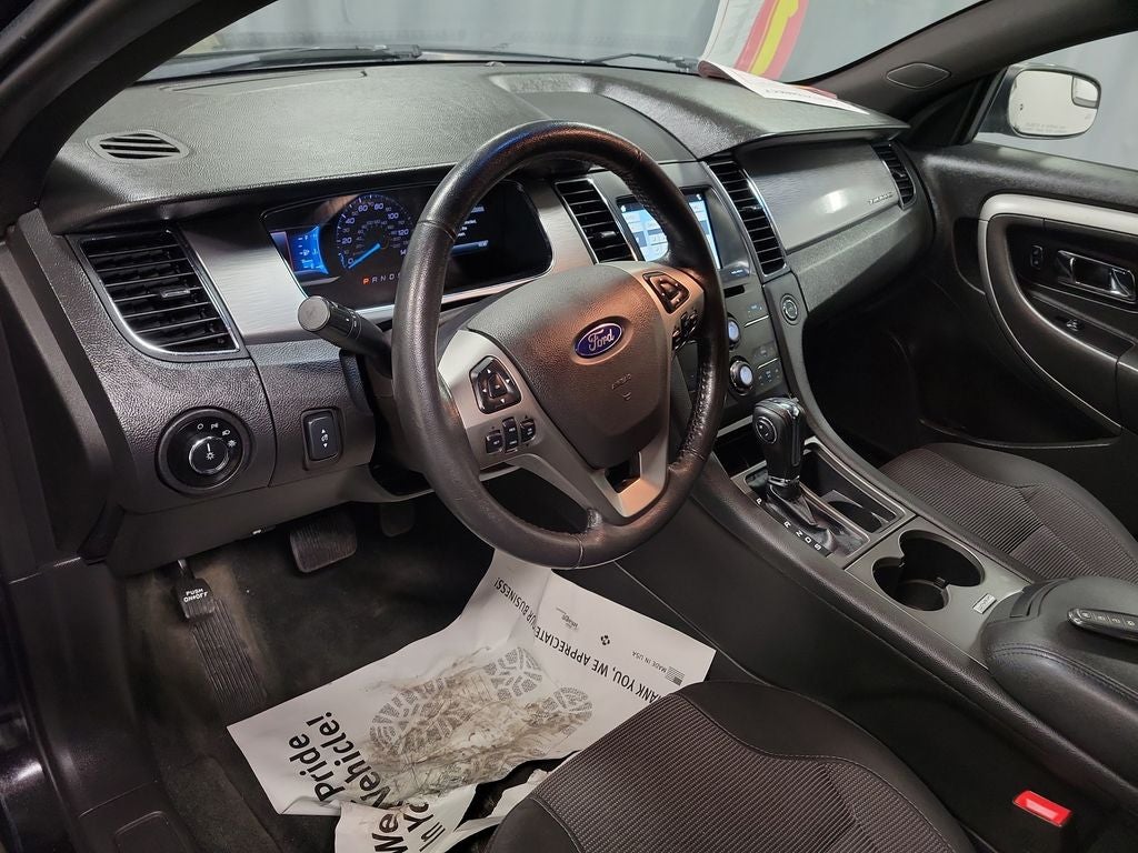 2018 Ford Taurus SEL