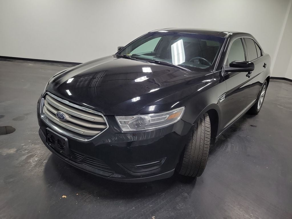 2018 Ford Taurus SEL