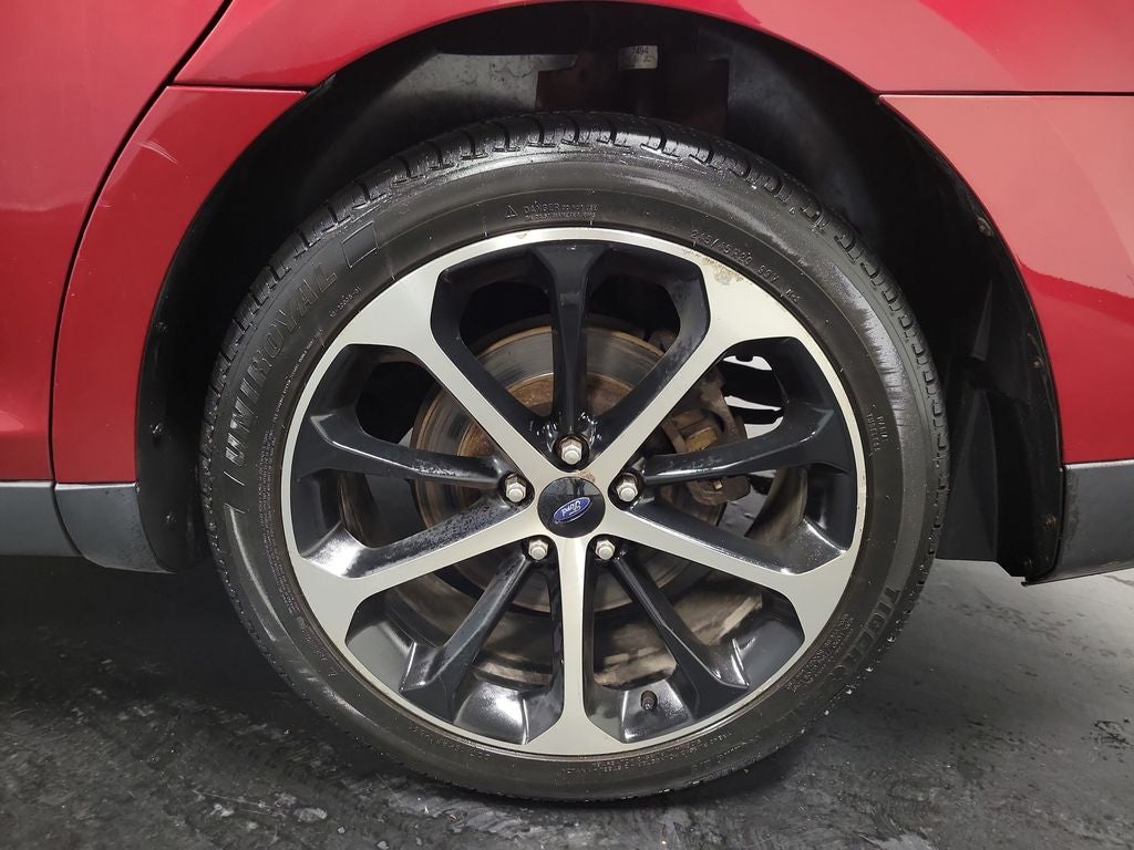 2014 Ford Taurus SEL