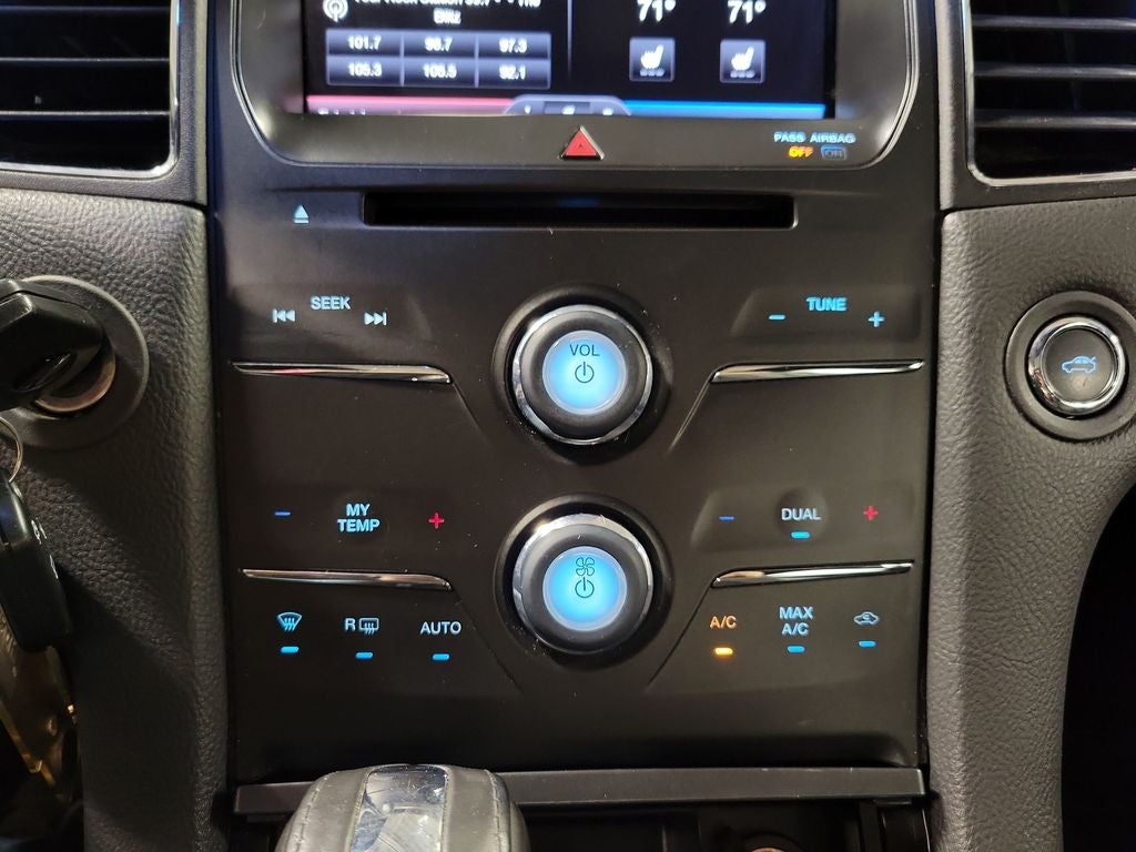 2014 Ford Taurus SEL