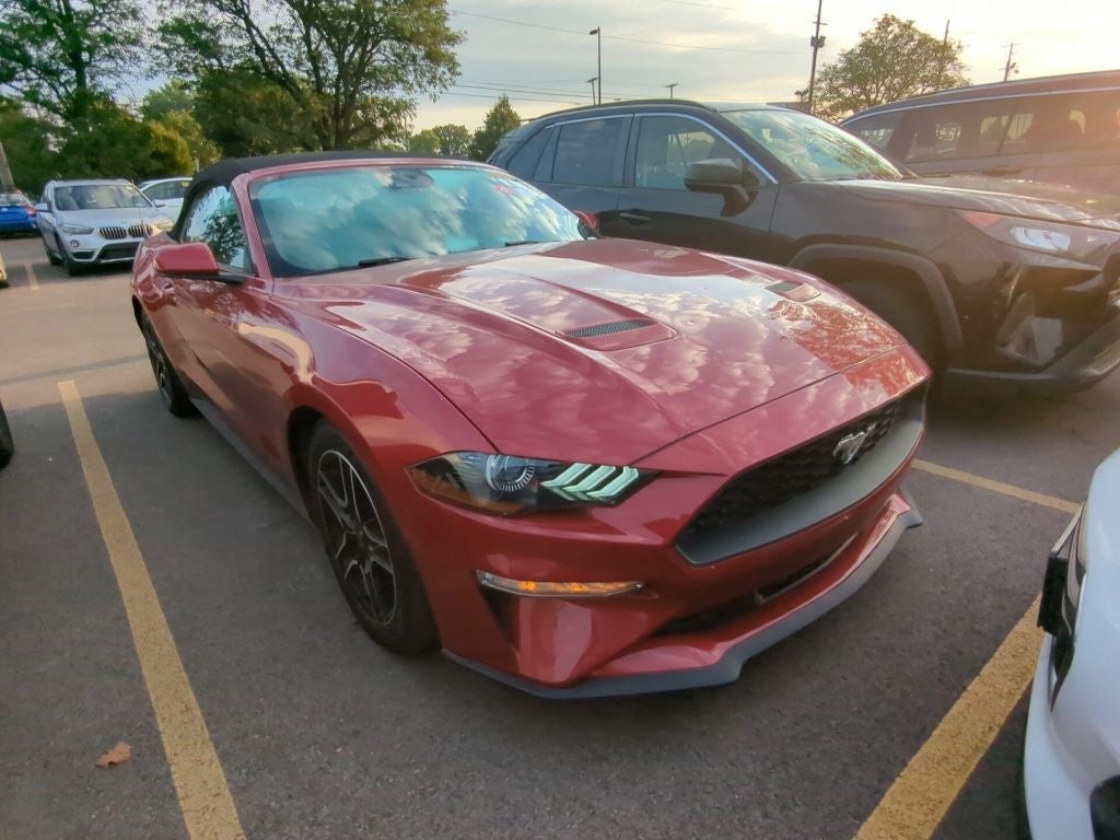 2022 Ford Mustang EcoBoost