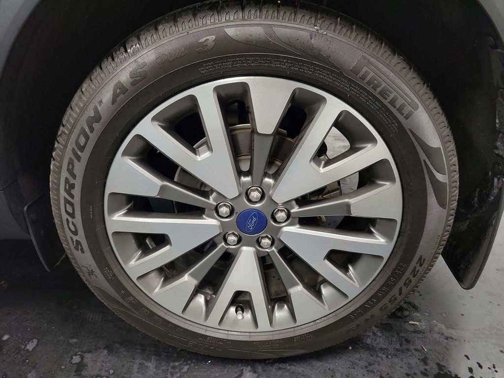 2022 Ford Escape Titanium Hybrid