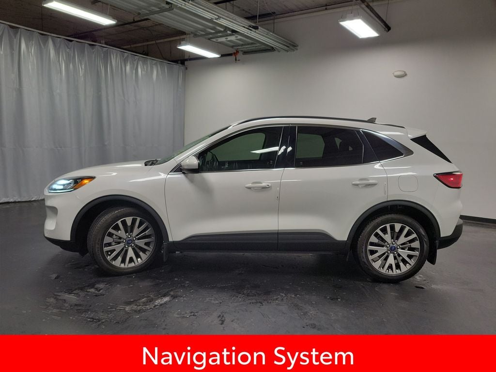2022 Ford Escape Titanium Hybrid