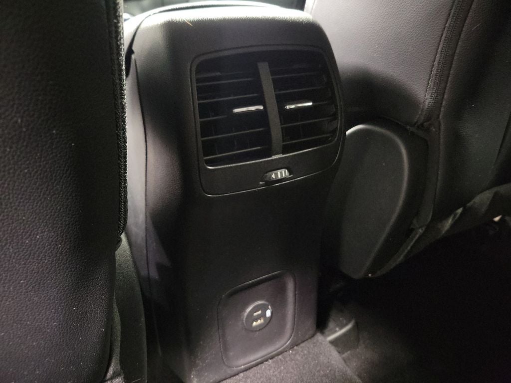 2022 Ford Escape Hybrid Titanium