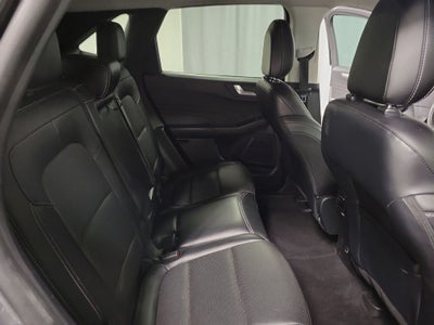 2022 Ford Escape Hybrid Titanium