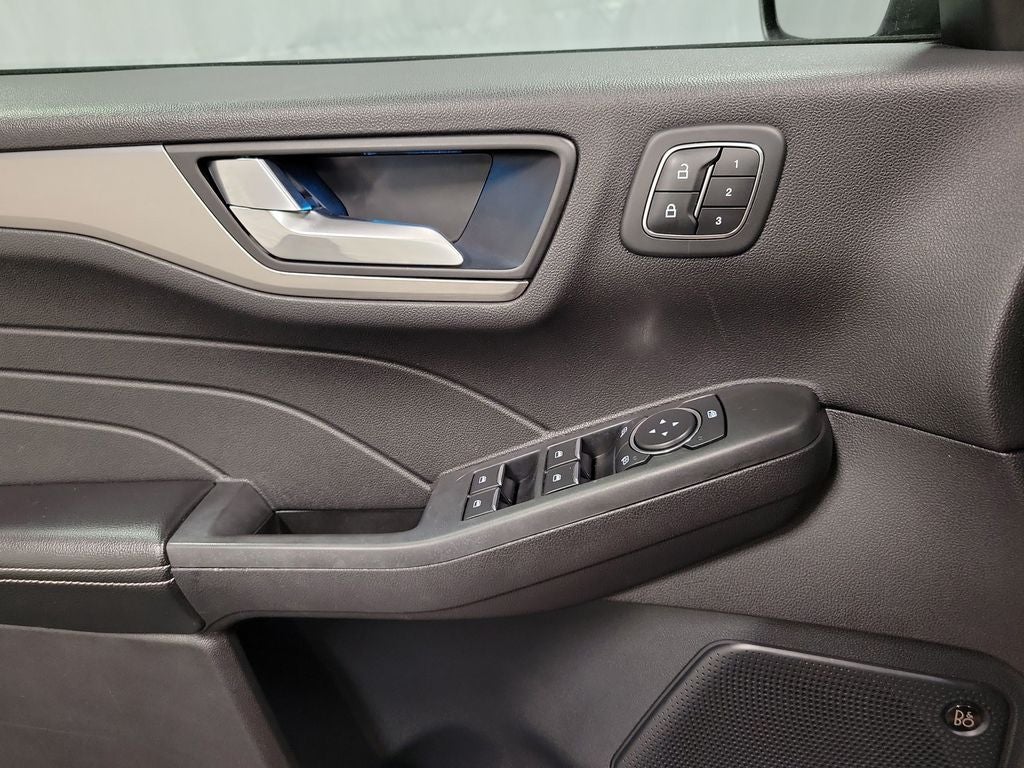 2021 Ford Escape Plug-In Hybrid Titanium