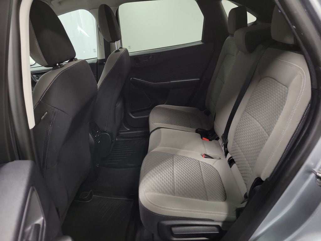 2022 Ford Escape Hybrid SE