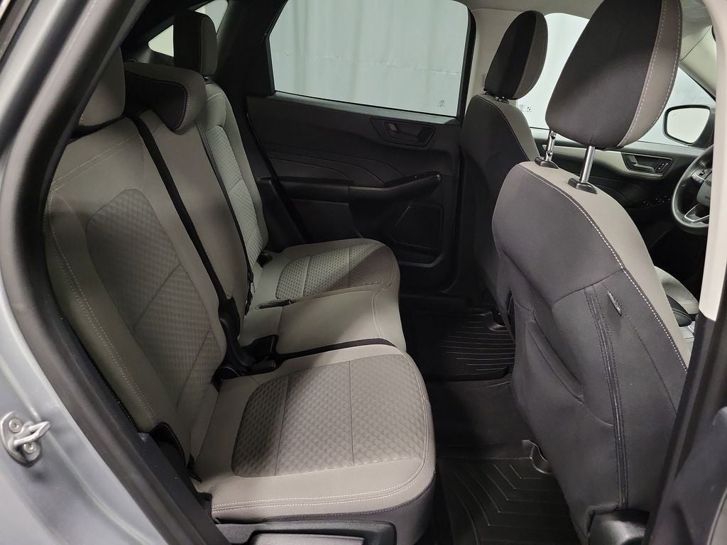 2022 Ford Escape Hybrid SE