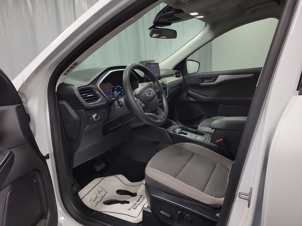 2022 Ford Escape Hybrid SE