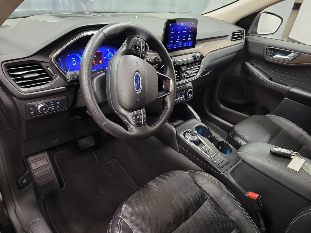 2020 Ford Escape Hybrid Titanium