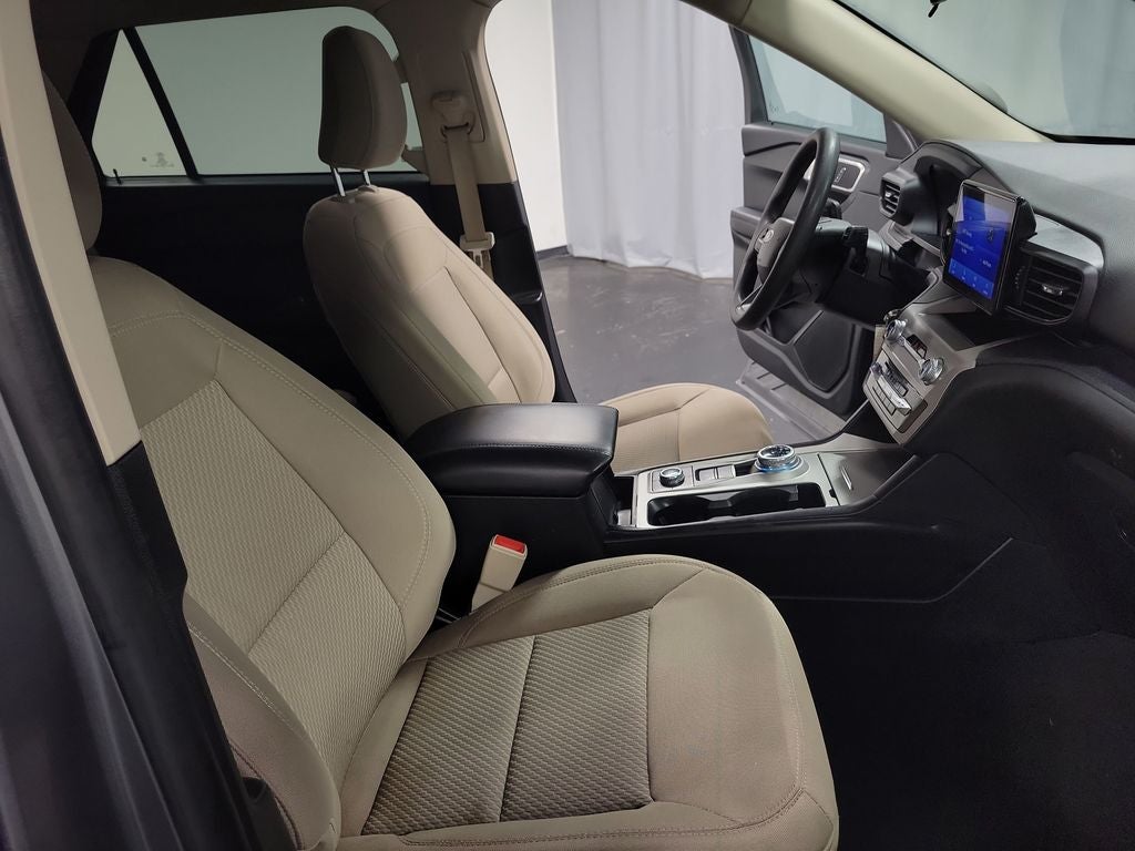 2023 Ford Explorer Base