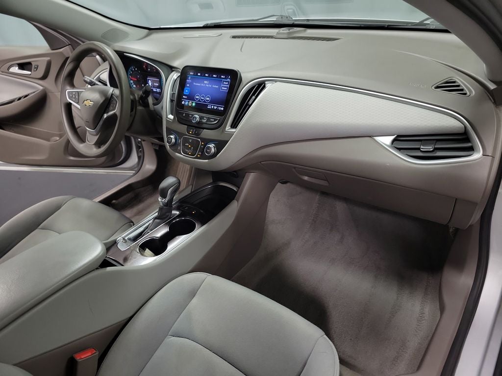 2022 Chevrolet Malibu LS 1FL