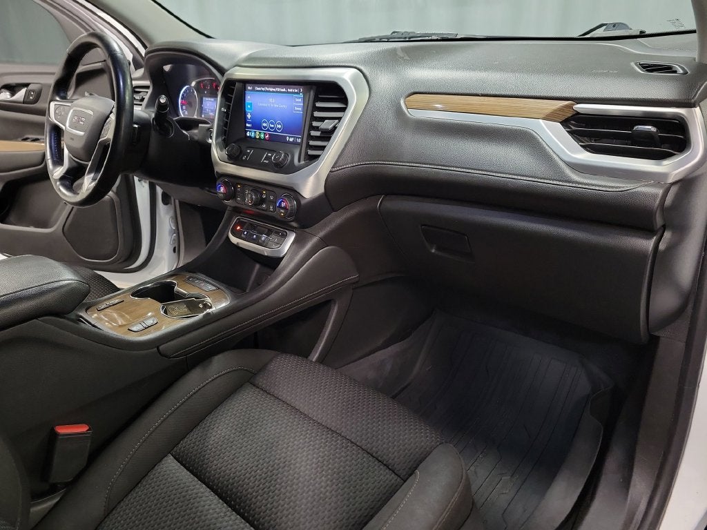 2020 GMC Acadia SLE