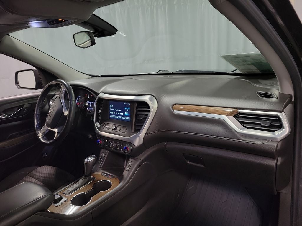 2018 GMC Acadia SLE-2