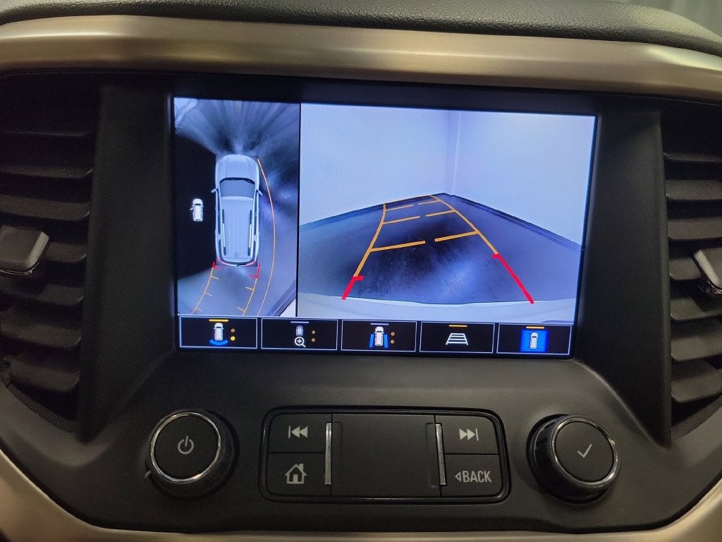 2022 GMC Acadia Denali