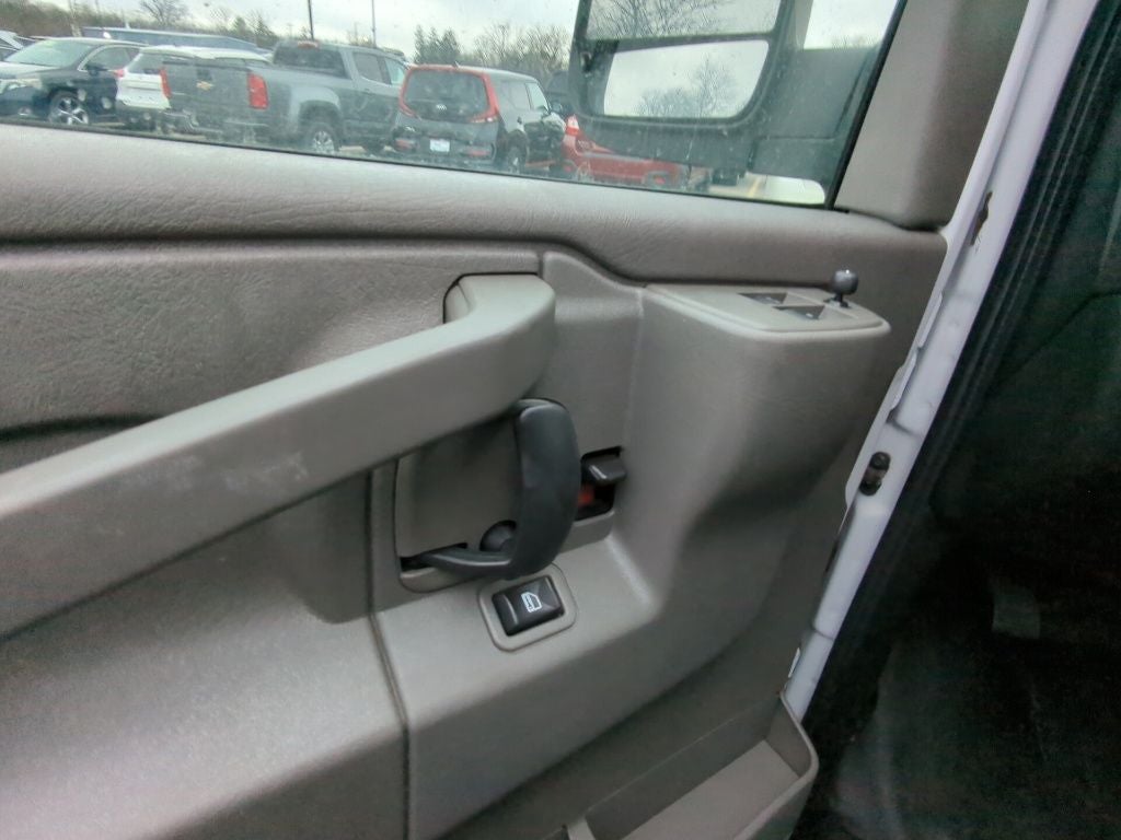 2022 GMC Savana 2500 Work Van