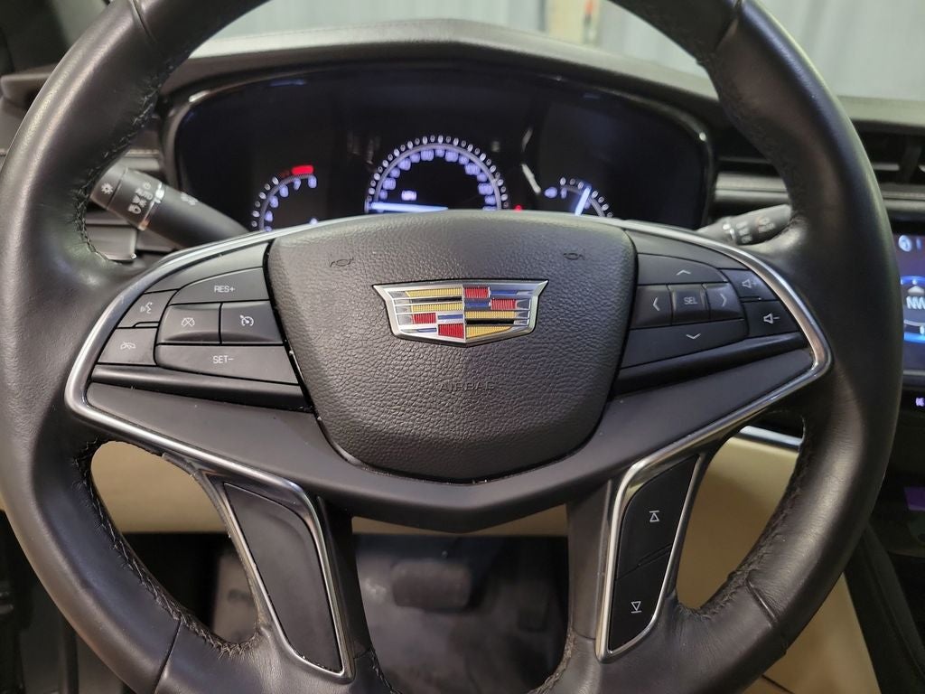 2017 Cadillac XT5 Base