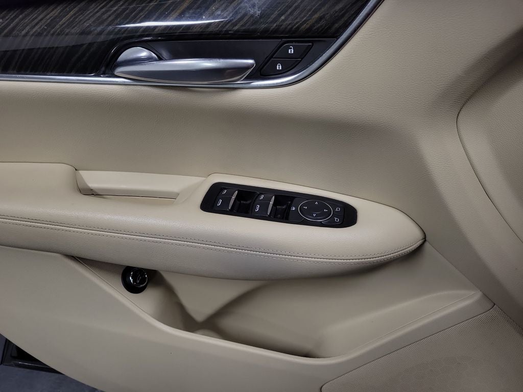 2017 Cadillac XT5 Base