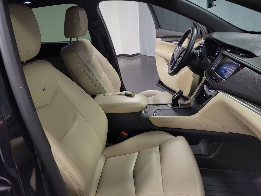 2017 Cadillac XT5 Base