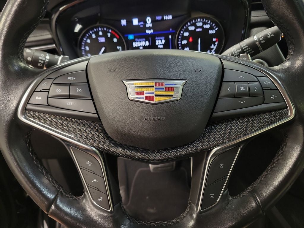 2023 Cadillac XT5 Sport