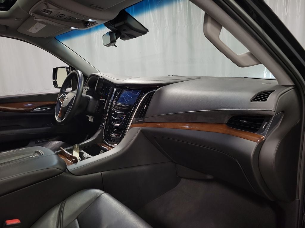 2017 Cadillac Escalade ESV Luxury