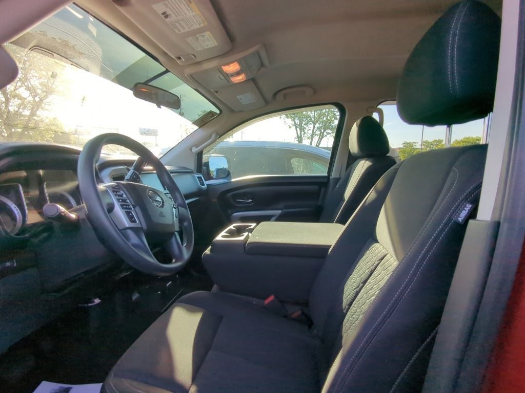 2019 Nissan Titan SV