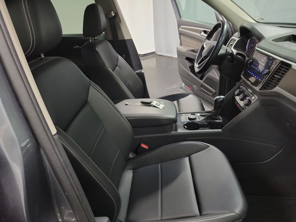2022 Volkswagen Atlas 3.6L V6 SE w/Technology