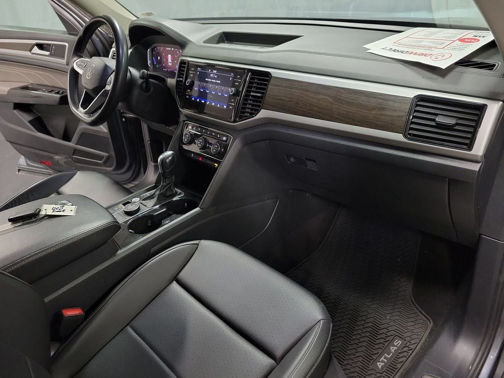 2022 Volkswagen Atlas 3.6L V6 SE w/Technology